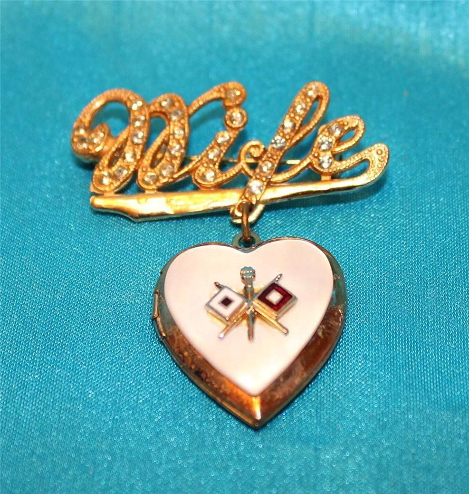 sc sweetheart pin 2