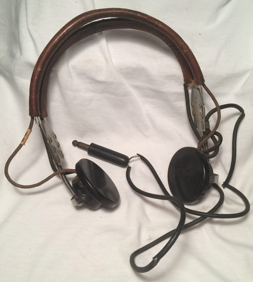 r-14 headset 3