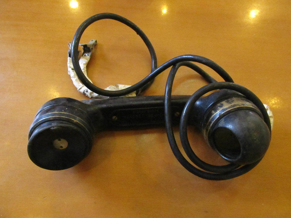 ts-10-k handset